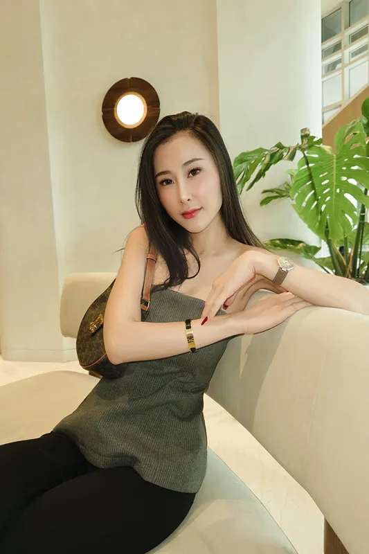 Gena Wipada สาวหมวย